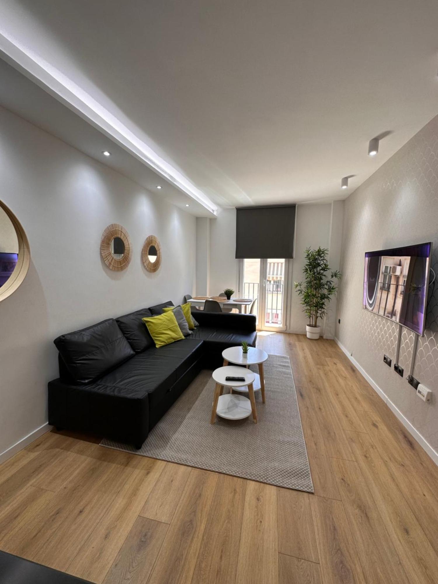 Capuchinos Deluxe Apartment Malaga Bagian luar foto